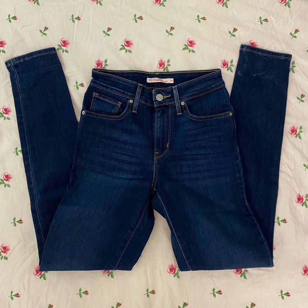 NWOT Levi’s 721 high rise skinny